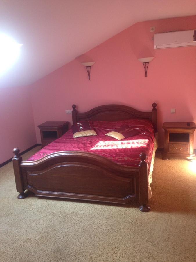 Usadba Kurkulya Hotel Mahiljow Buitenkant foto